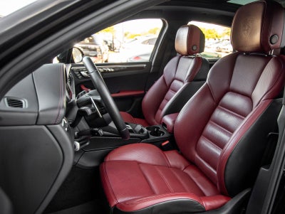 2024 Porsche Macan S