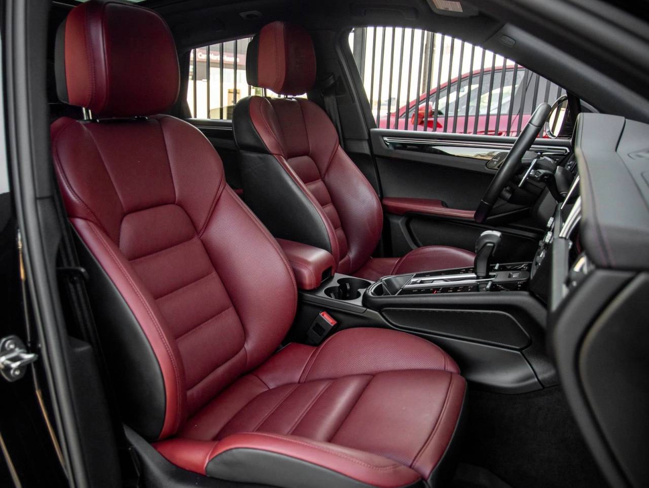 2024 Porsche Macan S