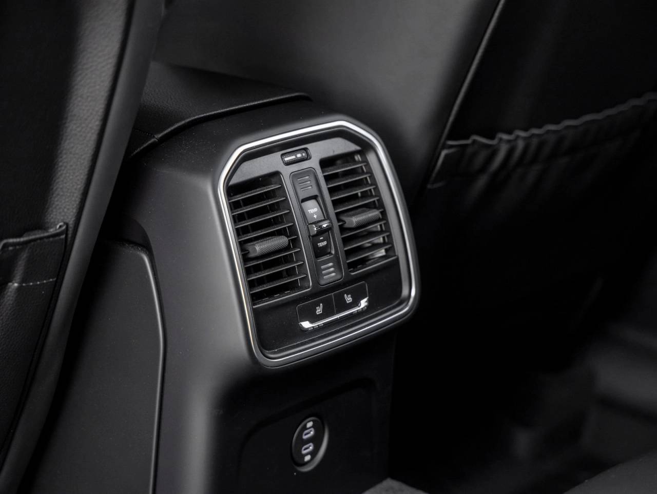 2024 Porsche Macan Macan S (MY24)