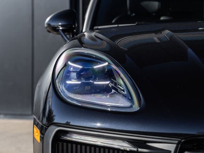 2026 Porsche Macan Macan S