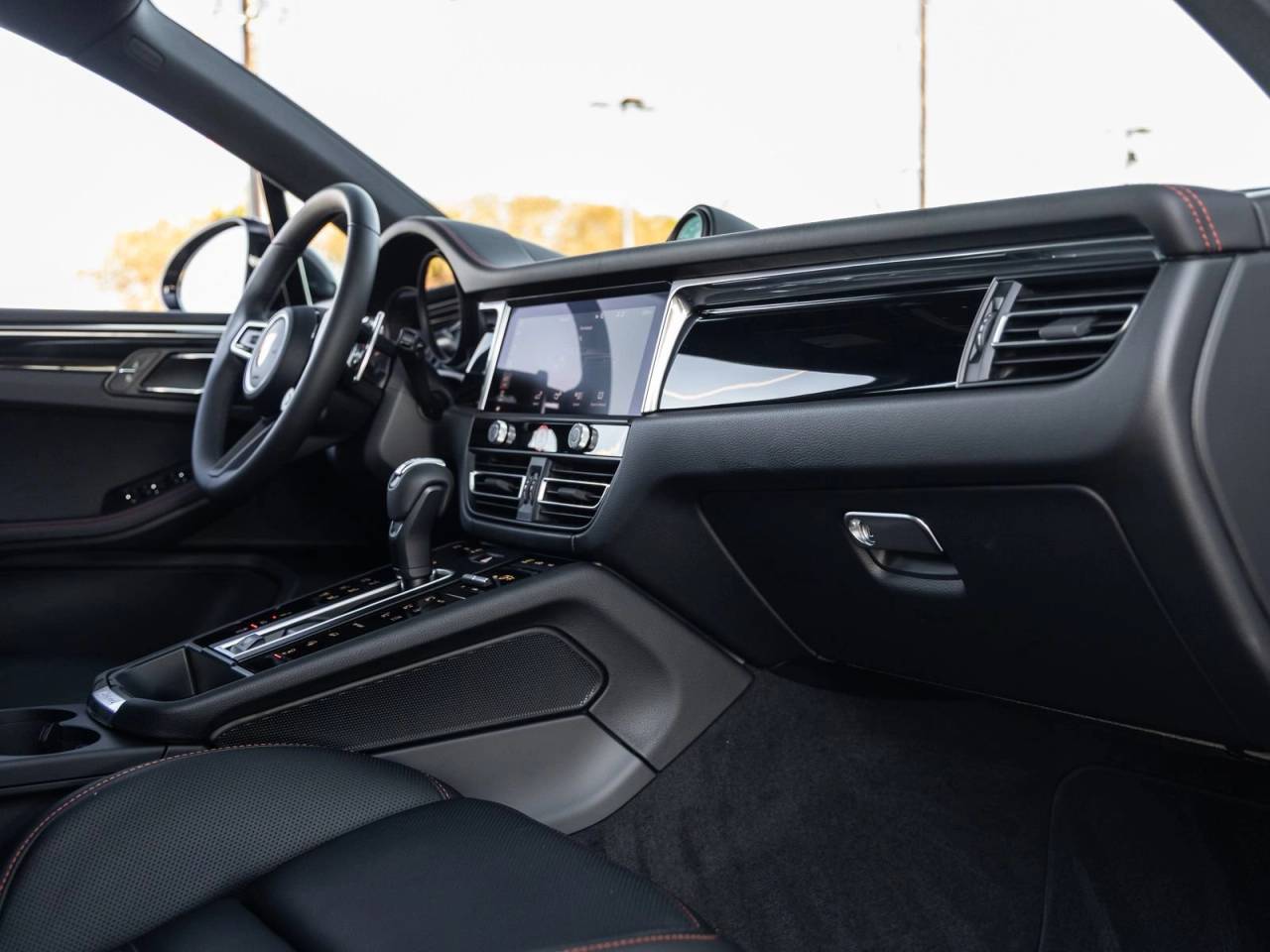 2026 Porsche Macan Macan S