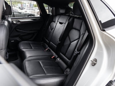 2022 Porsche Macan S