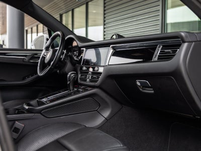 2022 Porsche Macan S