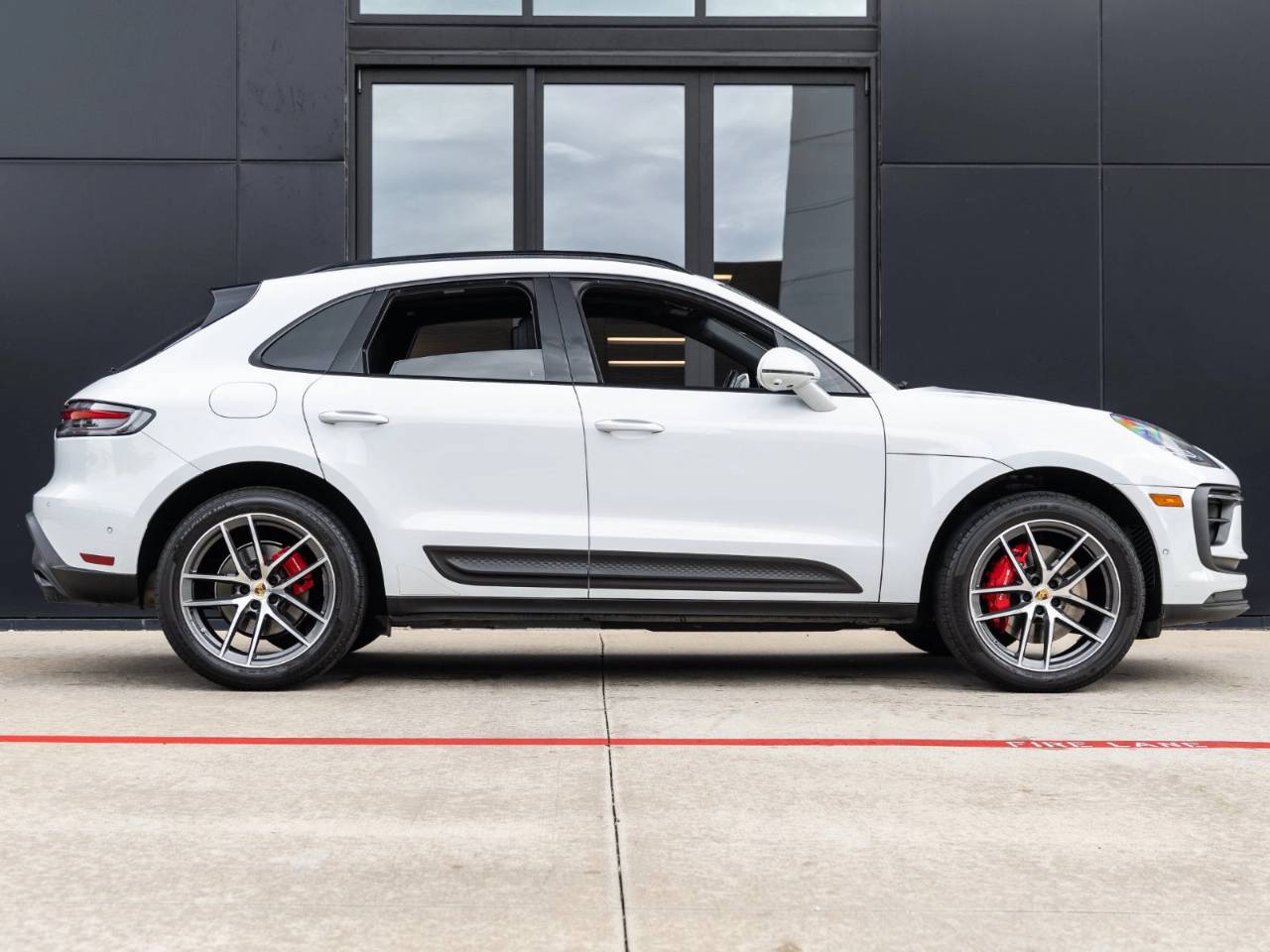 2022 Porsche Macan Macan S