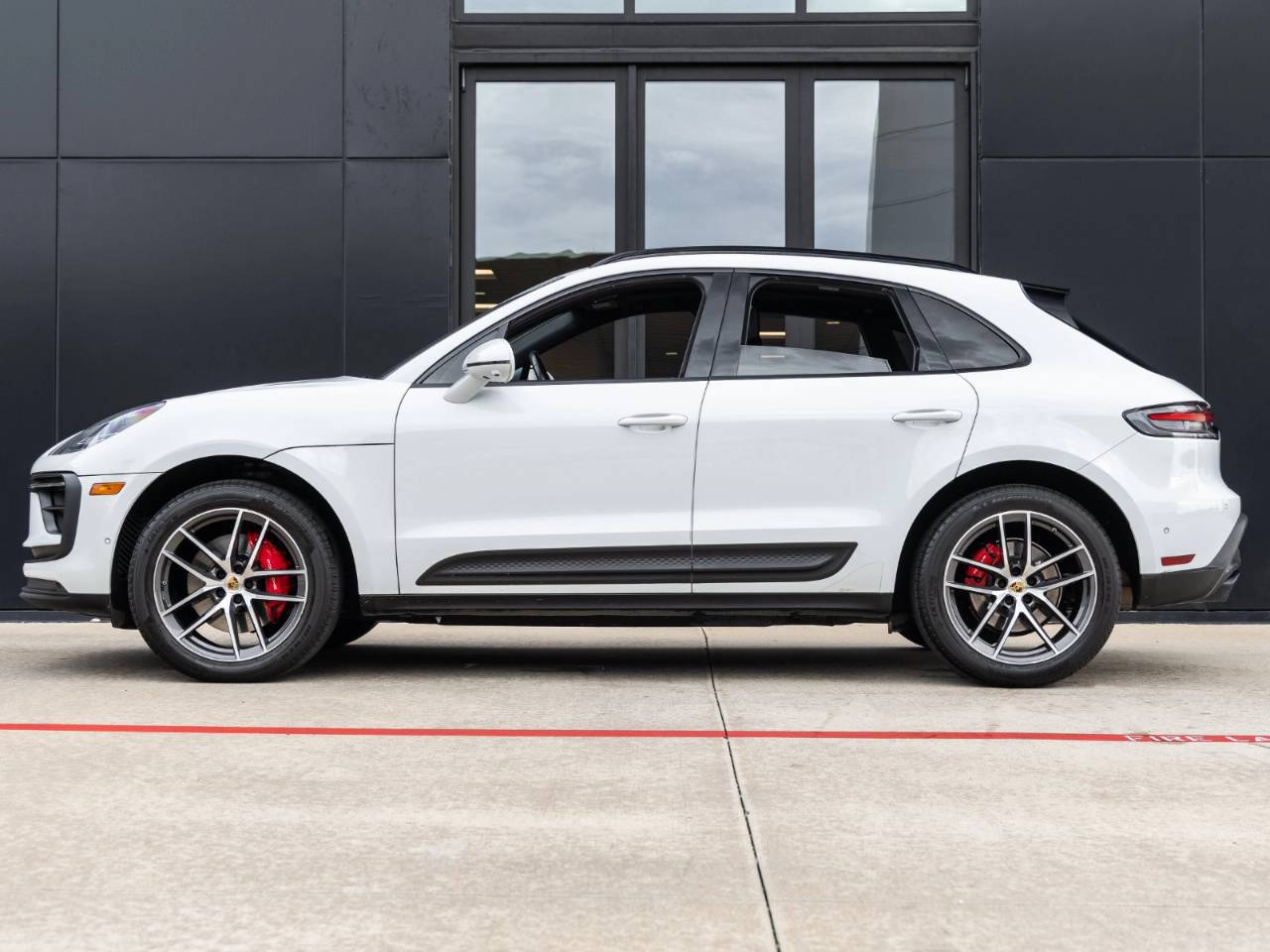 2022 Porsche Macan Macan S