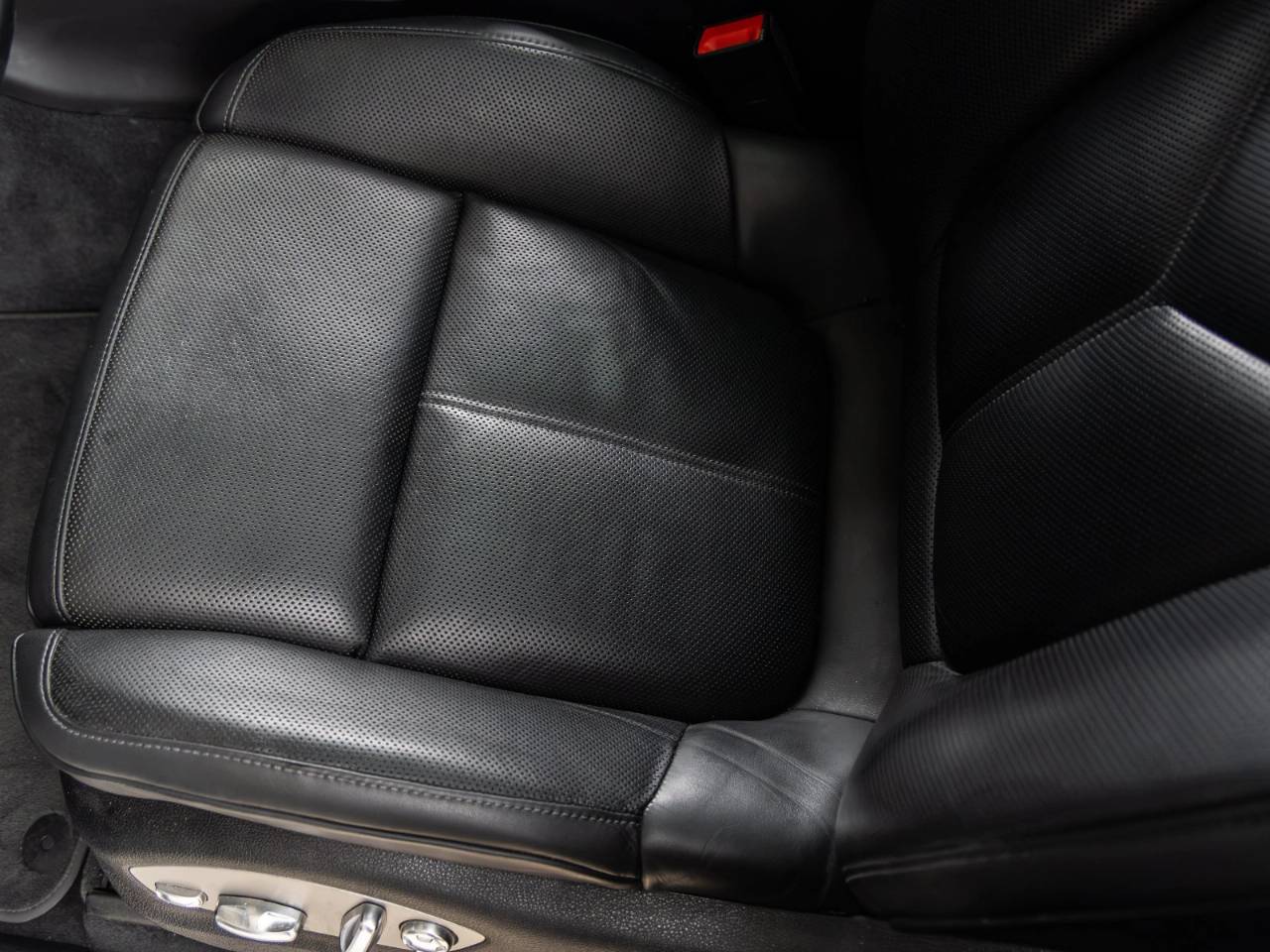 2022 Porsche Macan Macan S