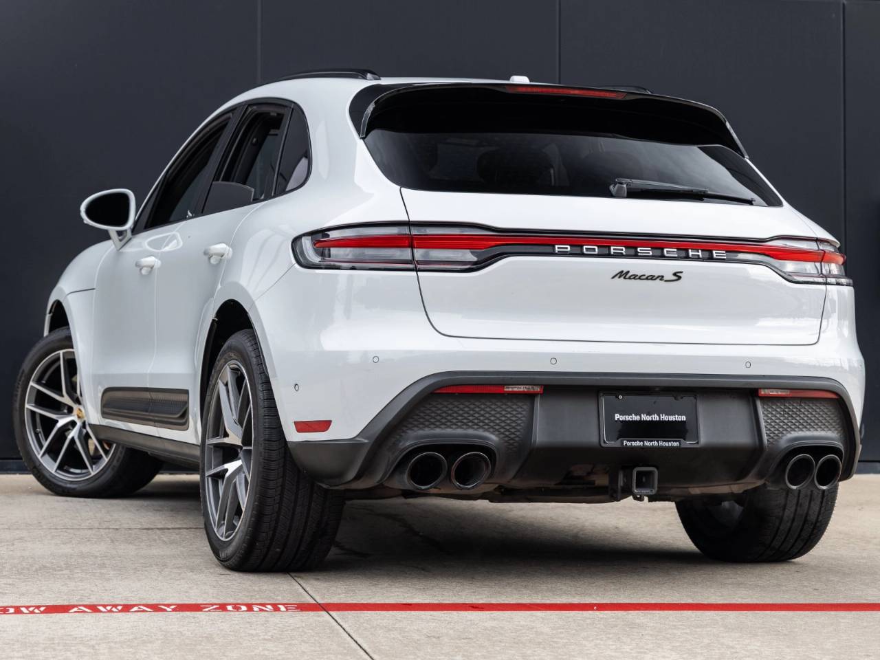 2022 Porsche Macan Macan S