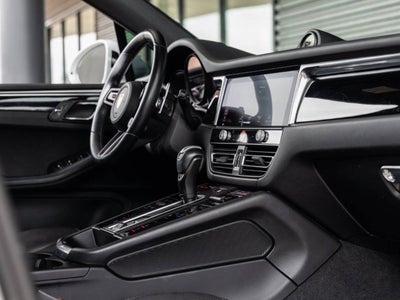 2022 Porsche Macan Macan S