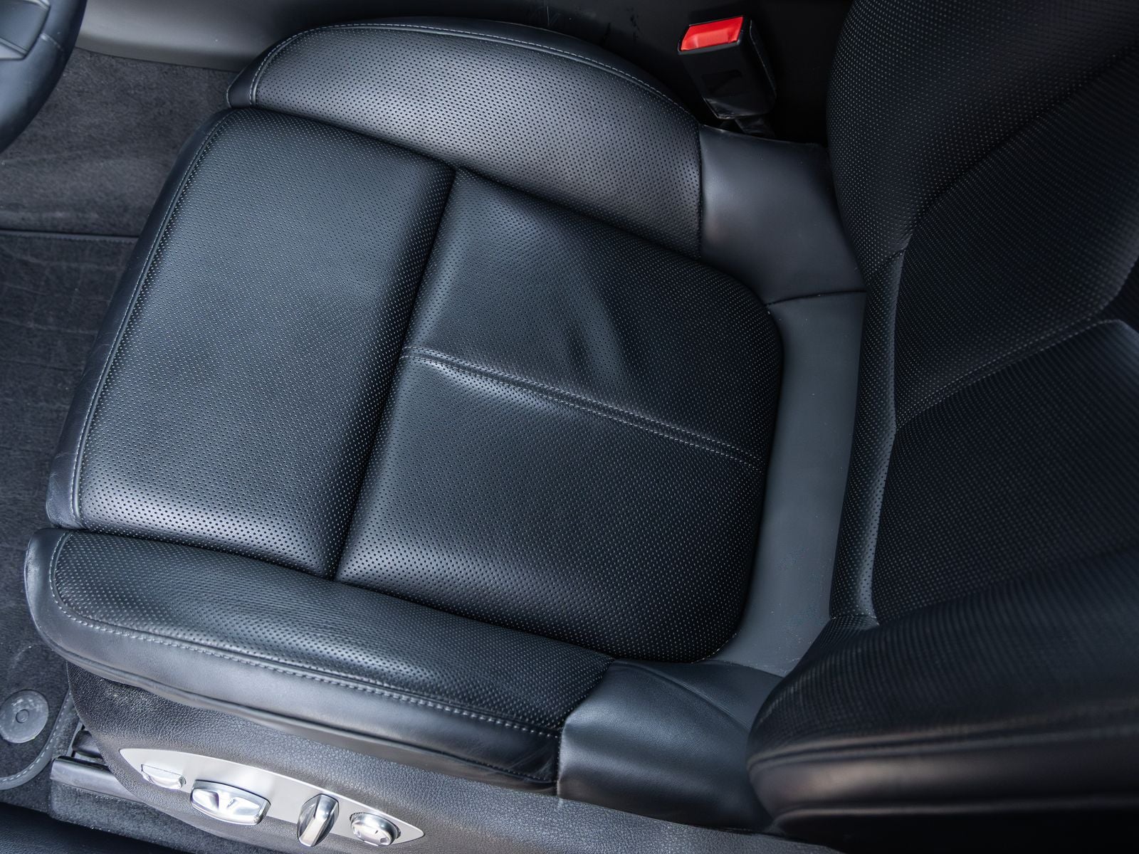 2024 Porsche Macan S