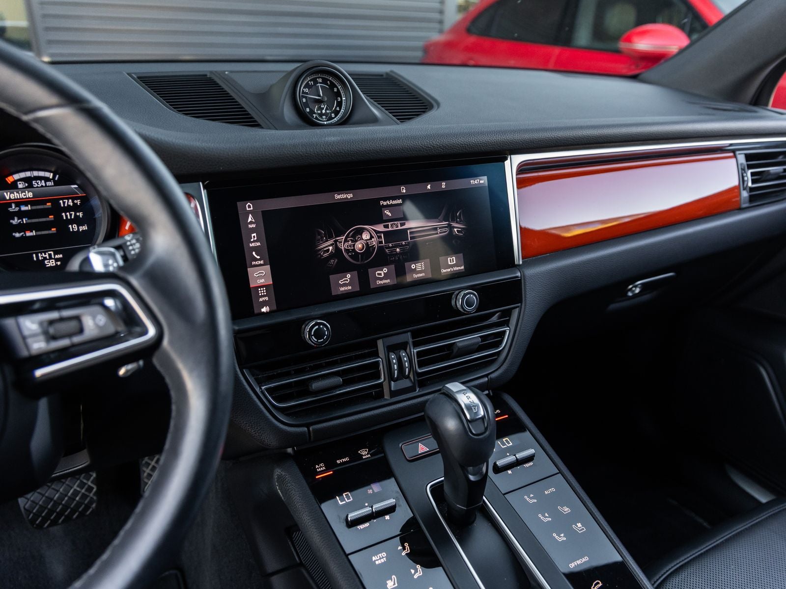 2024 Porsche Macan S