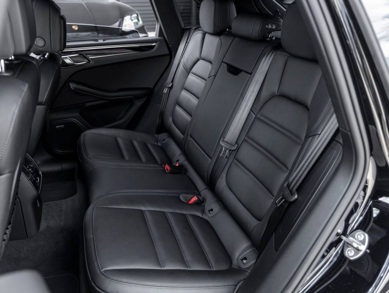 2026 Porsche Macan Macan S