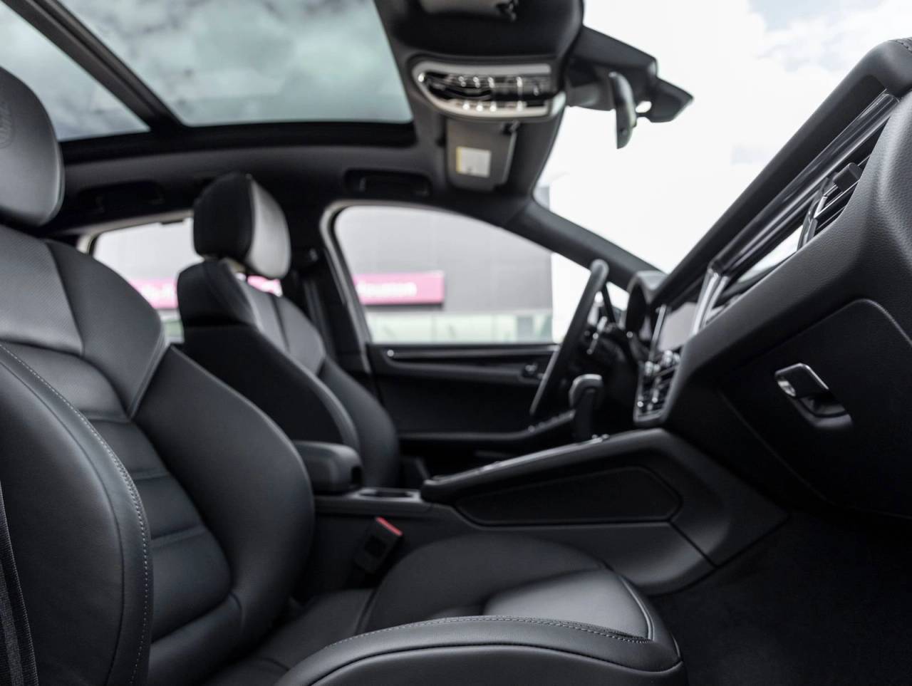 2026 Porsche Macan Macan S