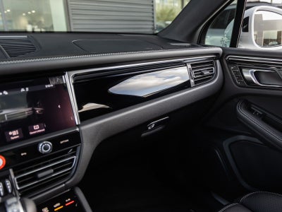 2026 Porsche Macan Macan S