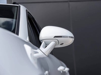 2026 Porsche Macan Macan S