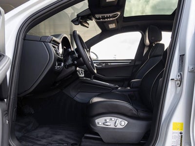 2026 Porsche Macan Macan S