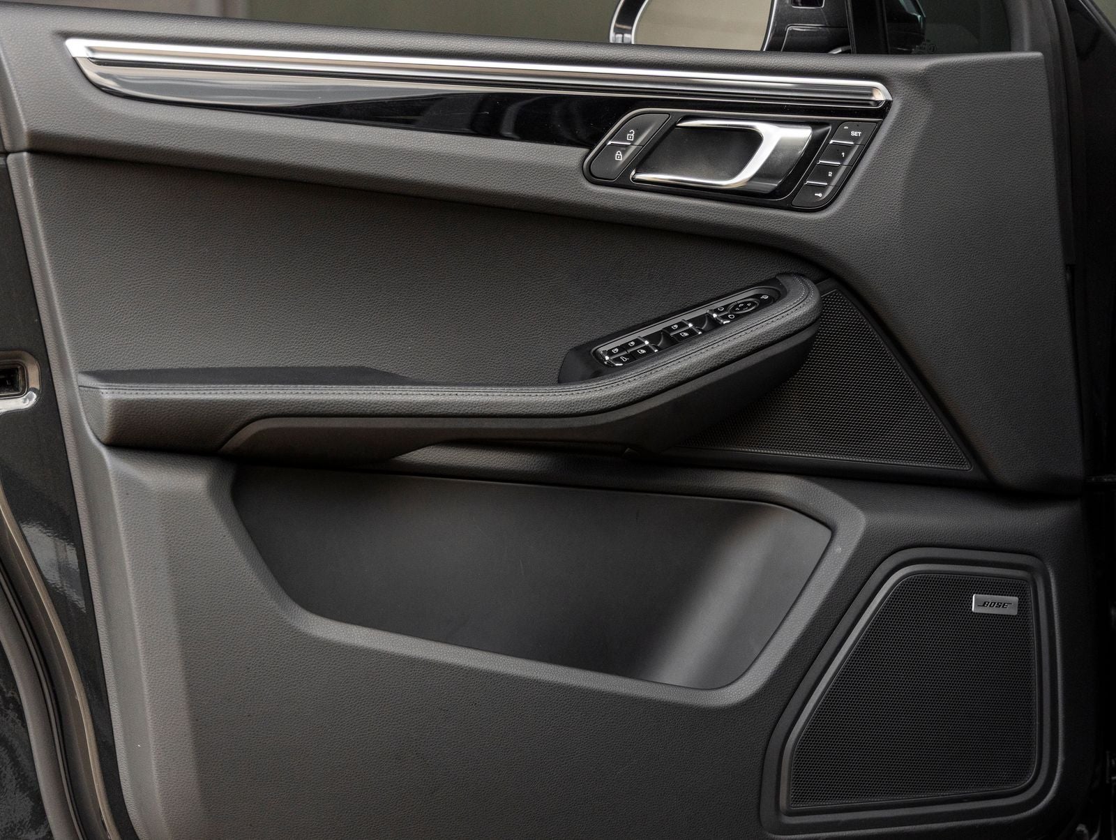 2024 Porsche Macan Macan S
