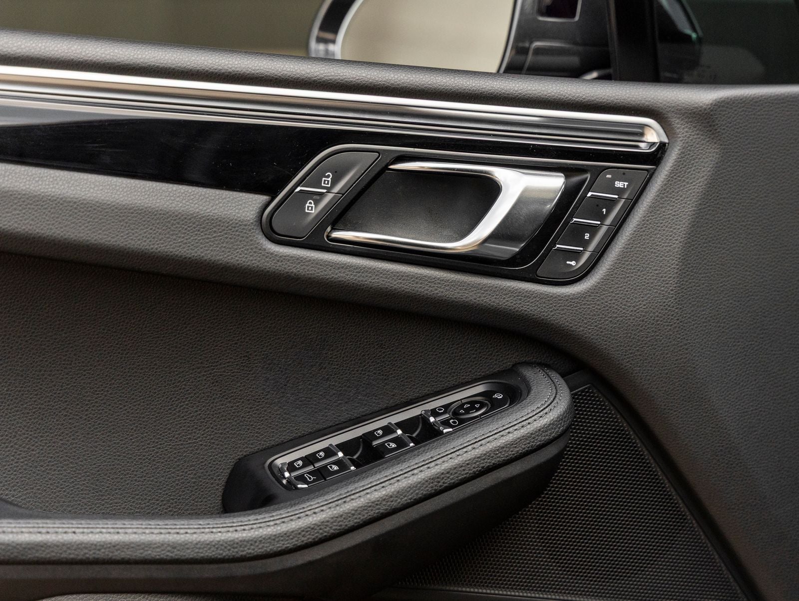2024 Porsche Macan Macan S