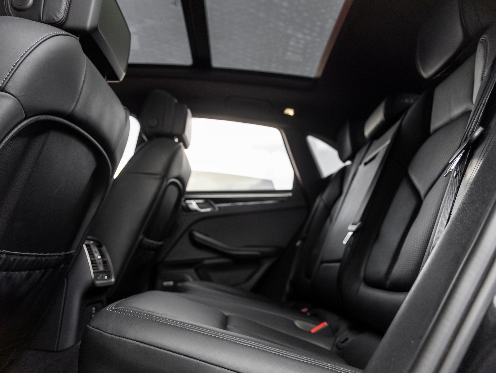 2024 Porsche Macan Macan S