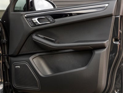 2024 Porsche Macan Macan S