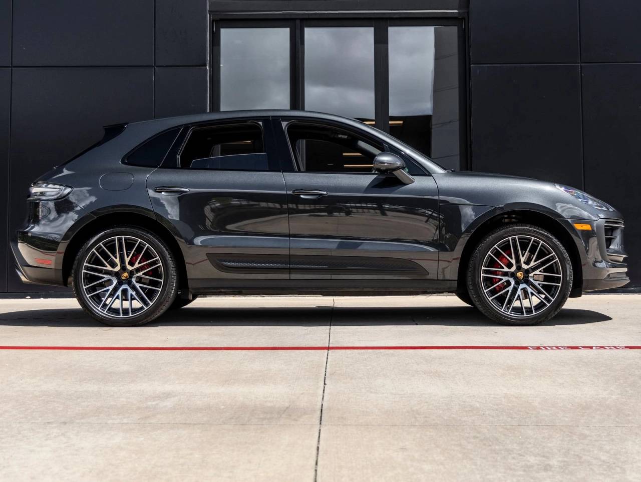 2024 Porsche Macan Macan S