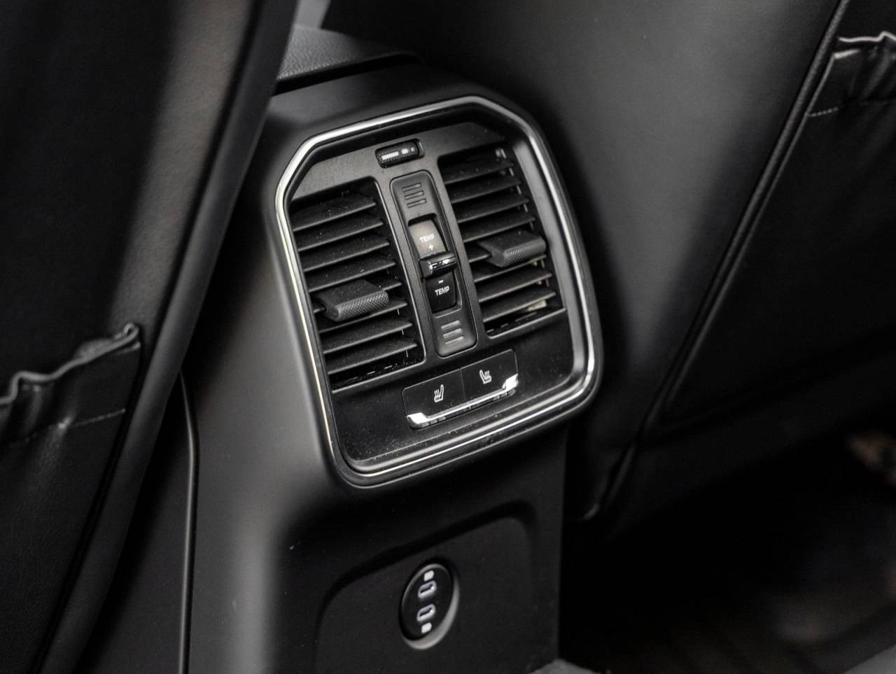 2024 Porsche Macan Macan S