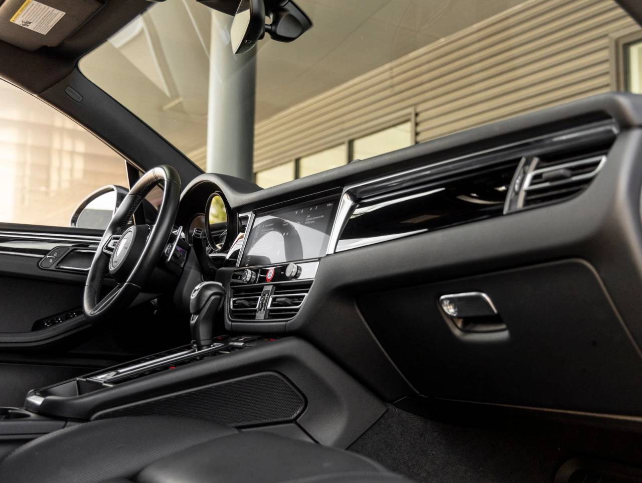 2024 Porsche Macan Macan S