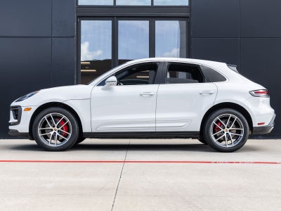 2022 Porsche Macan S