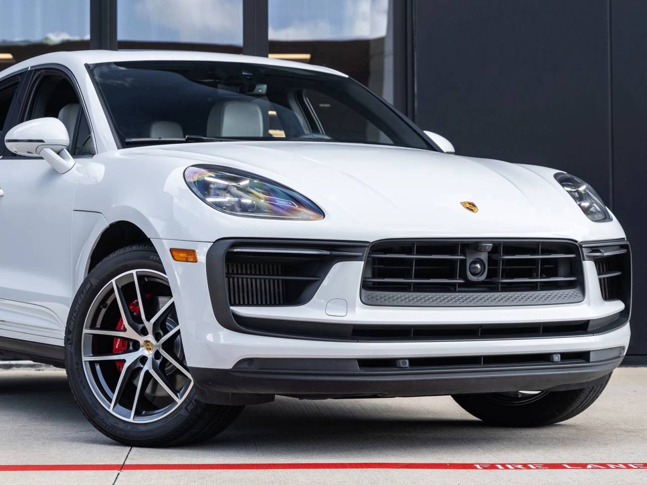 2022 Porsche Macan S