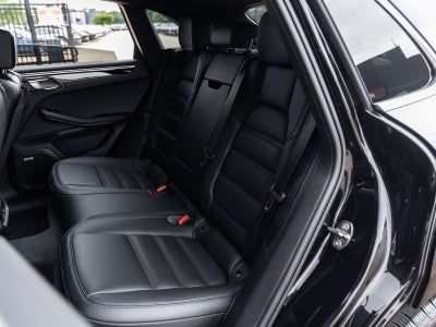 2022 Porsche Macan S