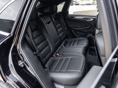2022 Porsche Macan S
