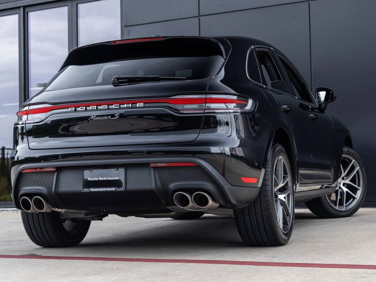 2022 Porsche Macan S