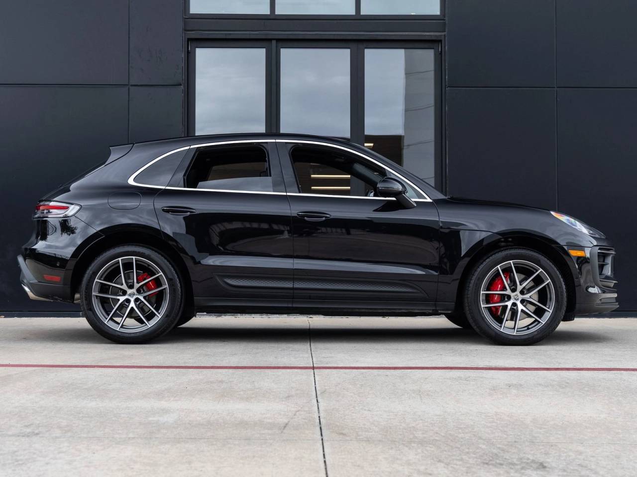 2022 Porsche Macan S