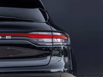 2022 Porsche Macan S