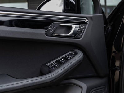 2022 Porsche Macan S