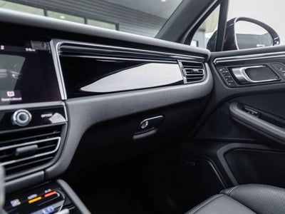 2022 Porsche Macan S