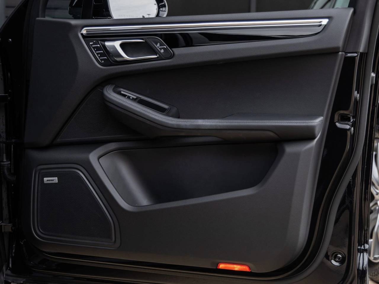 2022 Porsche Macan S