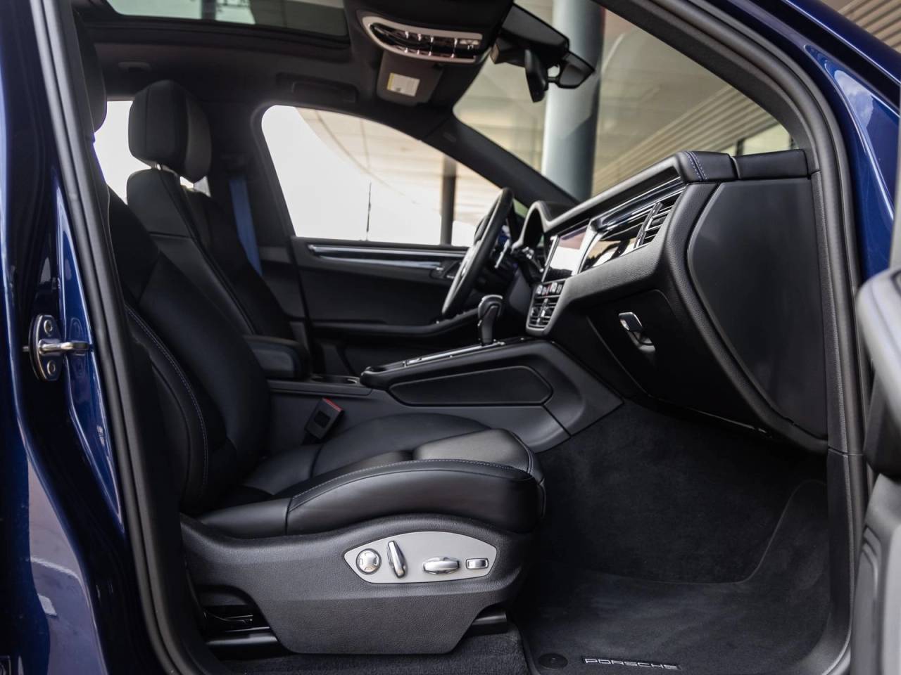 2026 Porsche Macan Macan S