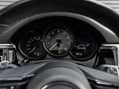 2022 Porsche Macan S