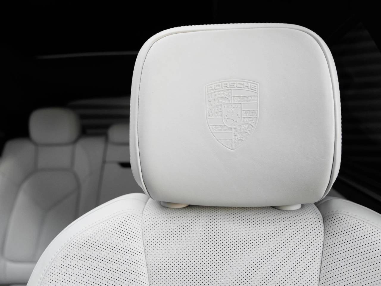 2022 Porsche Macan Macan S