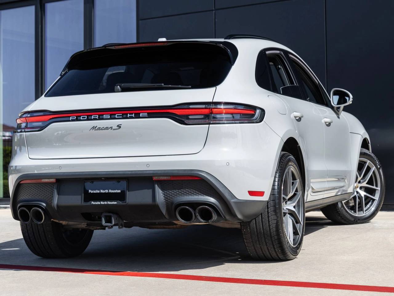2024 Porsche Macan Macan S