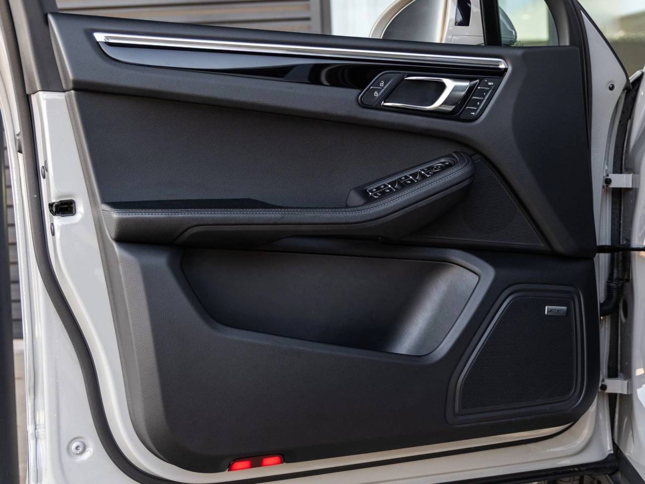 2024 Porsche Macan Macan S