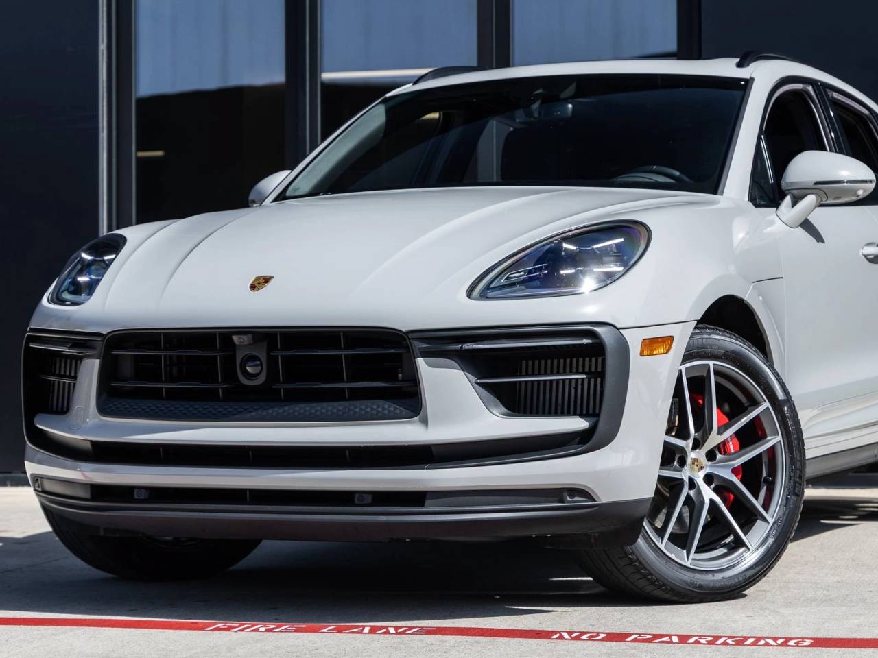 2024 Porsche Macan Macan S