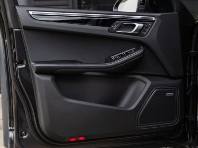 2024 Porsche Macan S