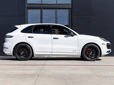 2022 Porsche Cayenne Cayenne GTS (MY22)