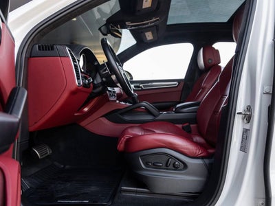 2022 Porsche Cayenne Cayenne GTS (MY22)