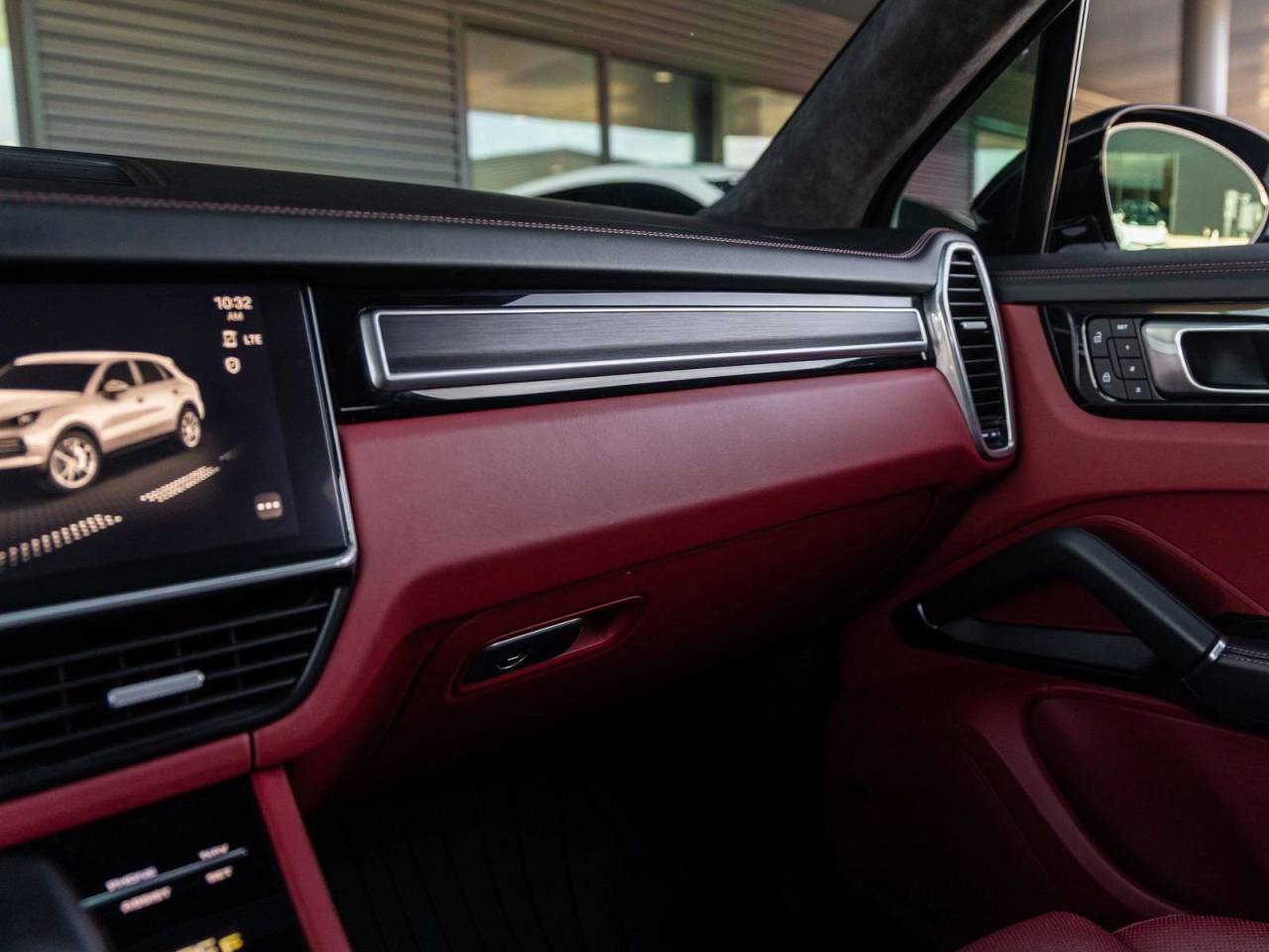 2022 Porsche Cayenne Cayenne GTS (MY22)