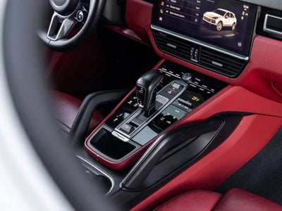 2022 Porsche Cayenne Cayenne GTS (MY22)