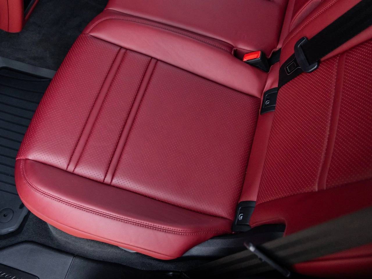 2022 Porsche Cayenne Cayenne GTS (MY22)