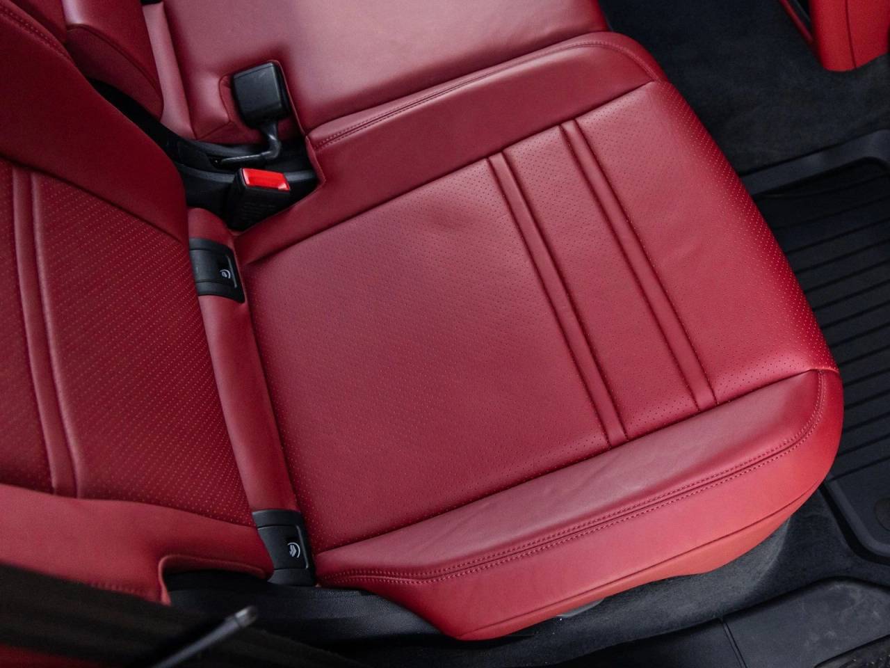 2022 Porsche Cayenne Cayenne GTS (MY22)