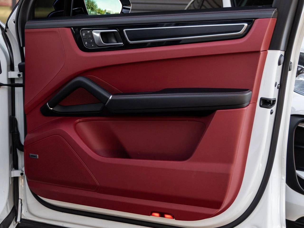 2022 Porsche Cayenne Cayenne GTS (MY22)